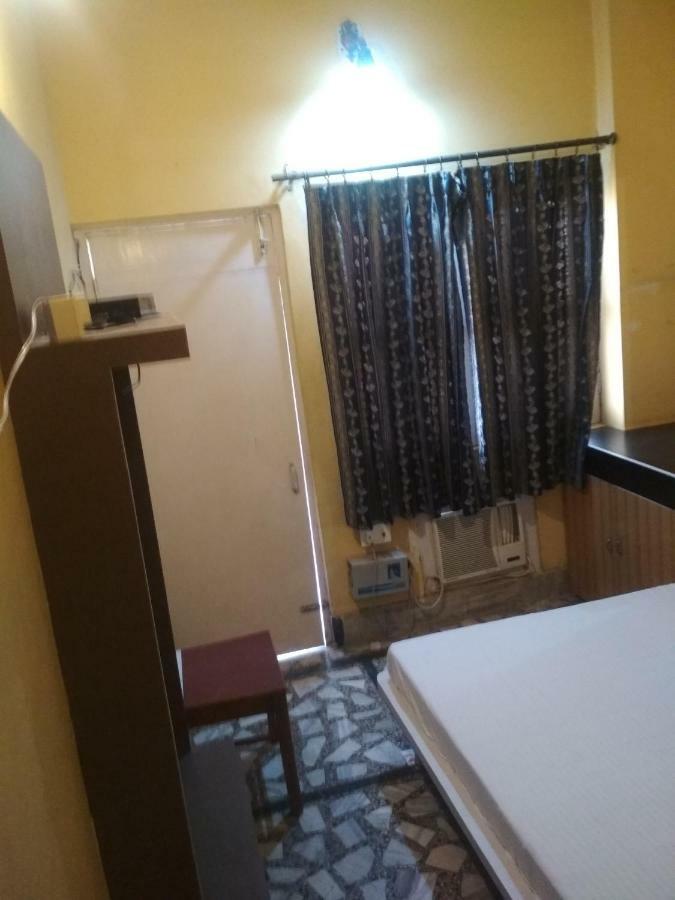 Leela Guest House Варанаси Экстерьер фото